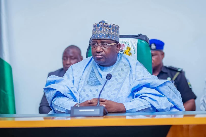 Kebbi State Governor Nasir Idris flagging off road construction projects