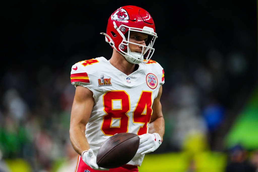 Justin Watson in Chiefs uniform during practice